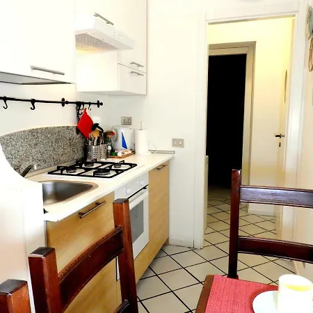 Youhosty - Mercato Dx 16 Apartamento Milán